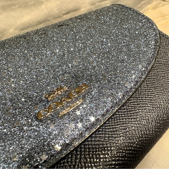 LIKE NEW-- Coach Glitter Navy Blue Envelope Wallet - Picture 9 of 10